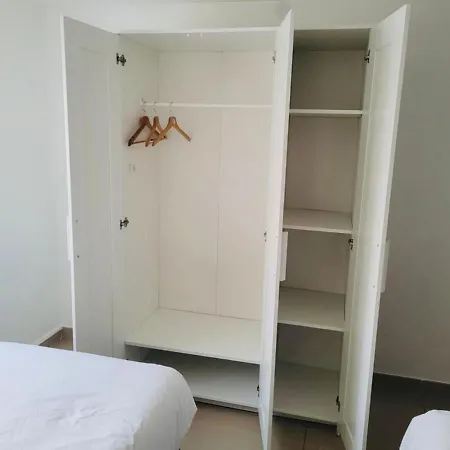 Spacious 2-bedroom Apartment: Paris Area With Parking & Terrace *
