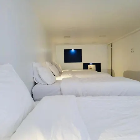 Spacious 2-bedroom Apartment: Paris Area With Parking & Terrace Villepinte (Seine-Saint-Denis)